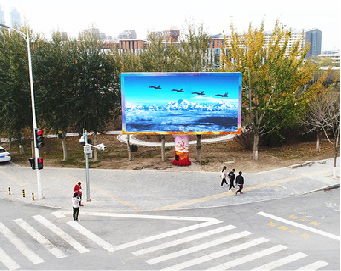 乐至户外大屏广告投放要点。